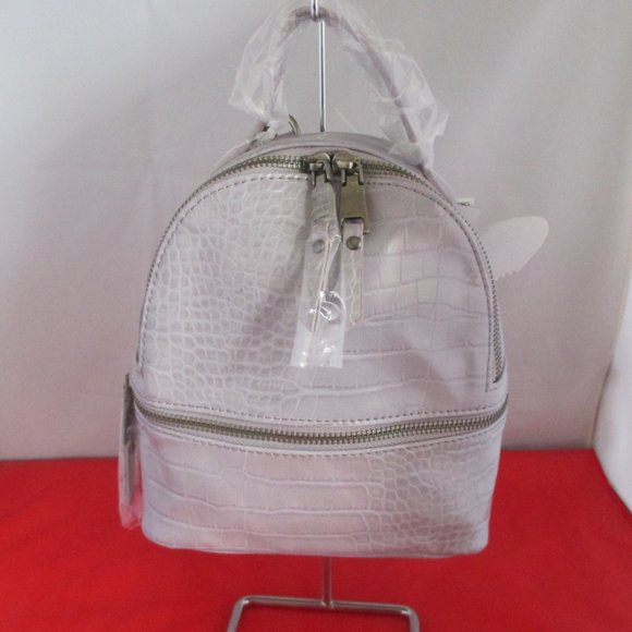 steve madden gator backpack